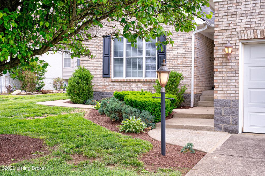 Photo of 11403 United Blvd, Louisville, KY 40229 (MLS # 1716478)