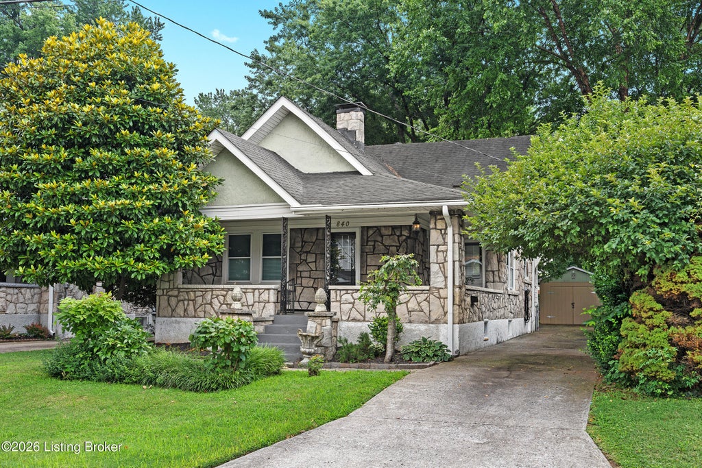 Photo of 840 Melford Ave, Louisville, KY 40217 (MLS # 1722796)