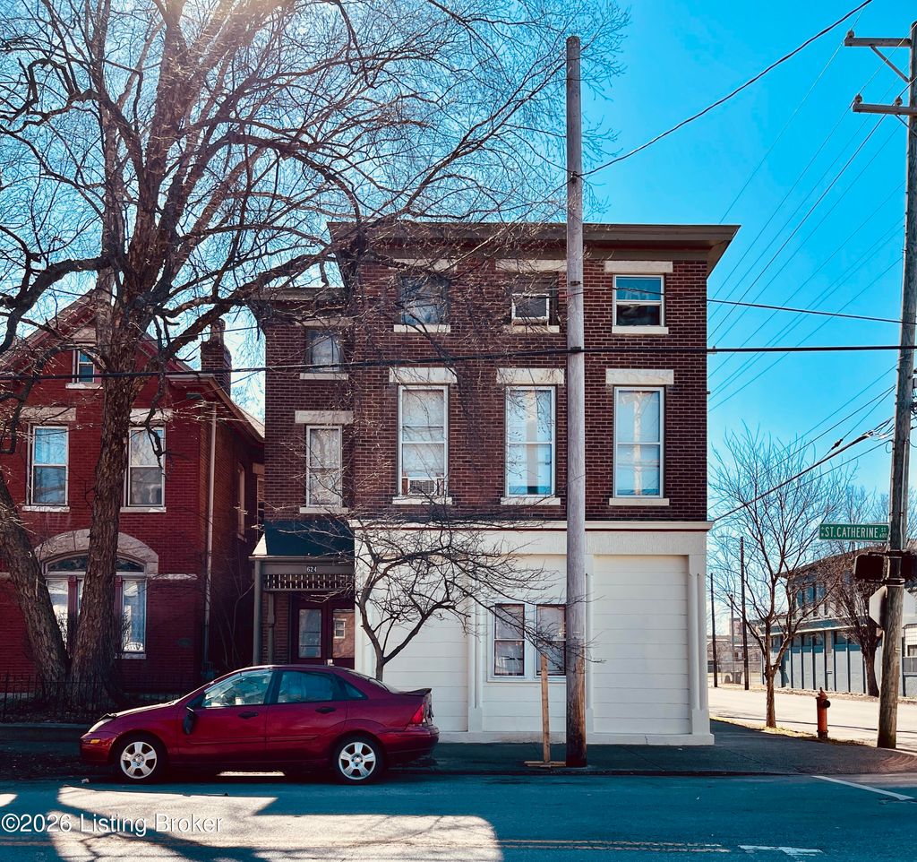 Photo of 624 W Saint Catherine St, Louisville, KY 40203 (MLS # 1709676)