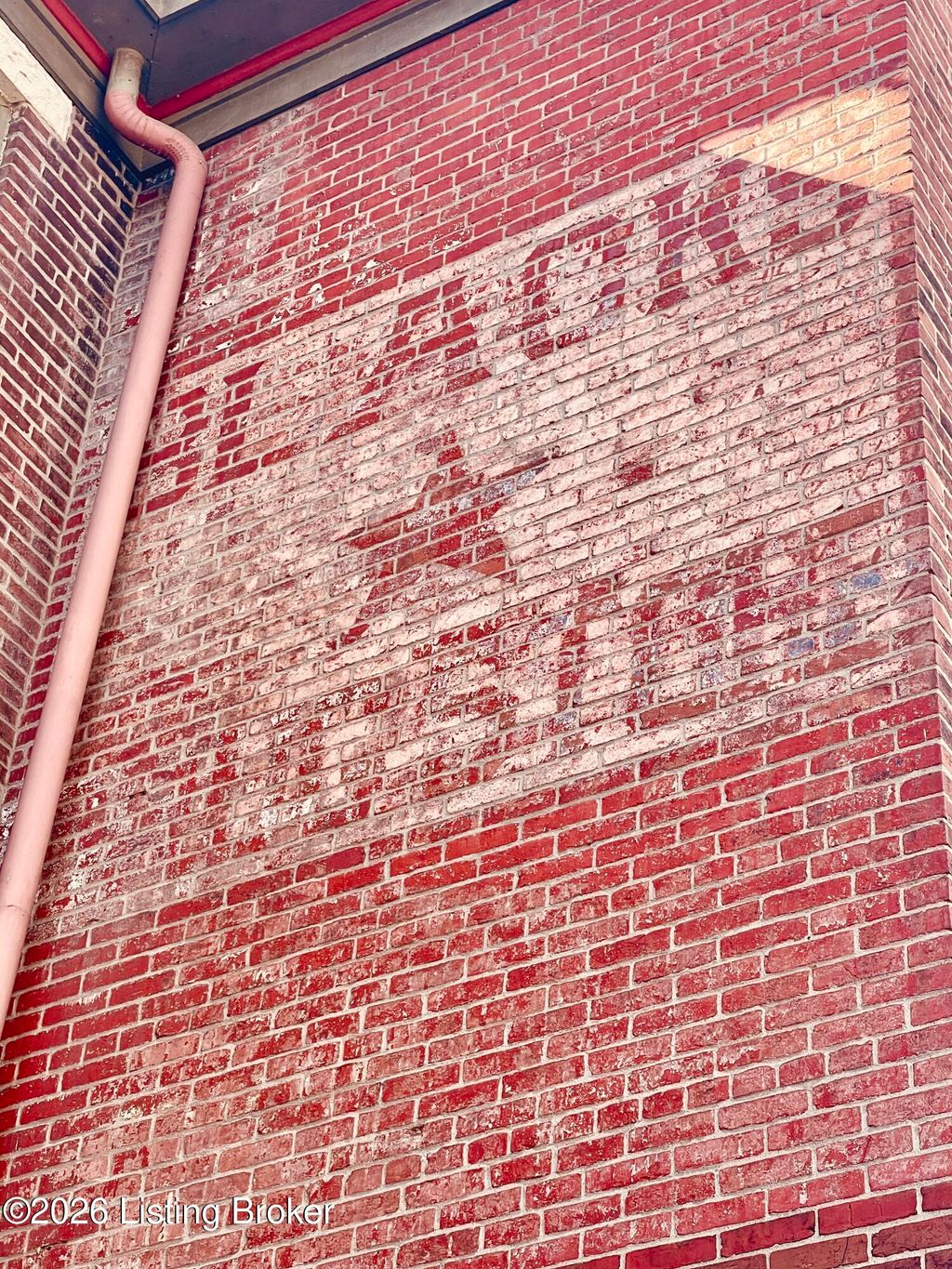 Photo of 624 W Saint Catherine St, Louisville, KY 40203 (MLS # 1709676)