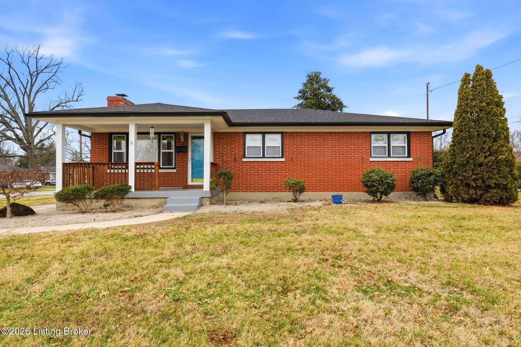 Photo of 1429 Rhonda Way, Louisville, KY 40216 (MLS # 1710135)