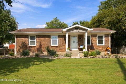 Photo of 179 Florida Ave, Mt Washington, KY 40047 (MLS # 1729790)