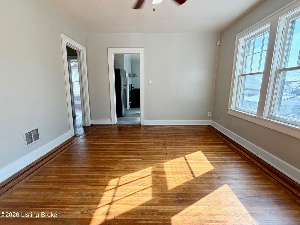 Photo of 729 S 39th St #2, Louisville, KY 40211 (MLS # 1708655)