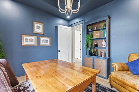 Tiny photo for 940 S 6th St, Louisville, KY 40203 (MLS # 1729709)