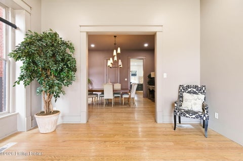 Tiny photo for 940 S 6th St, Louisville, KY 40203 (MLS # 1729709)
