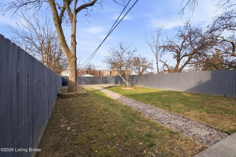 Tiny photo for 940 S 6th St, Louisville, KY 40203 (MLS # 1729709)