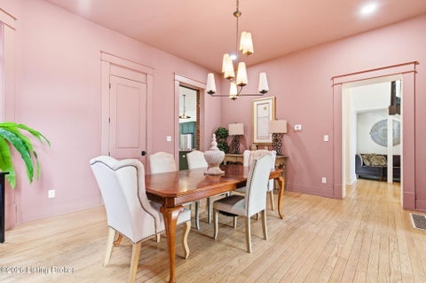 Tiny photo for 940 S 6th St, Louisville, KY 40203 (MLS # 1729709)