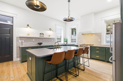Tiny photo for 940 S 6th St, Louisville, KY 40203 (MLS # 1729709)
