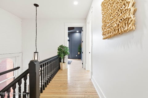 Tiny photo for 940 S 6th St, Louisville, KY 40203 (MLS # 1729709)
