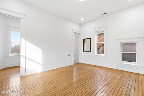Tiny photo for 940 S 6th St, Louisville, KY 40203 (MLS # 1729709)