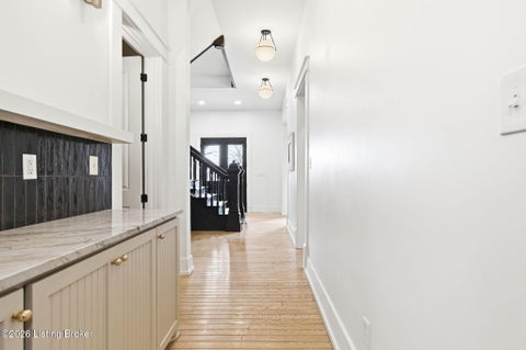 Tiny photo for 940 S 6th St, Louisville, KY 40203 (MLS # 1729709)