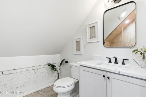 Tiny photo for 940 S 6th St, Louisville, KY 40203 (MLS # 1729709)