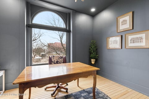 Tiny photo for 940 S 6th St, Louisville, KY 40203 (MLS # 1729709)