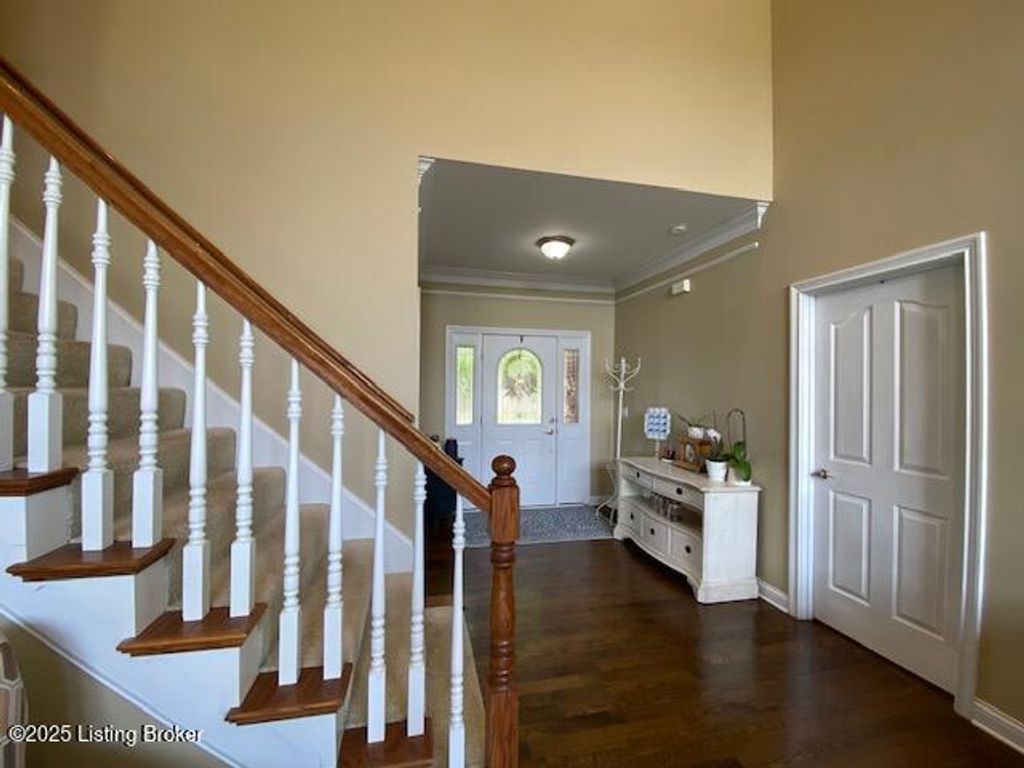 Photo of 131 Woodhill Rd, Bardstown, KY 40004 (MLS # 1701823)