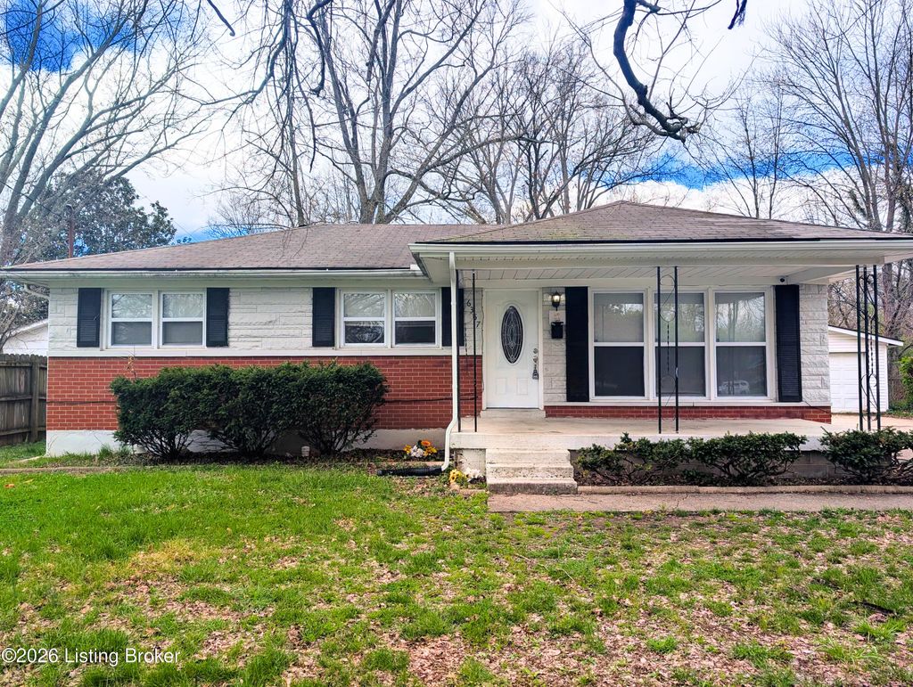 Photo of 6357 Doe Run Rd, Louisville, KY 40216 (MLS # 1712344)