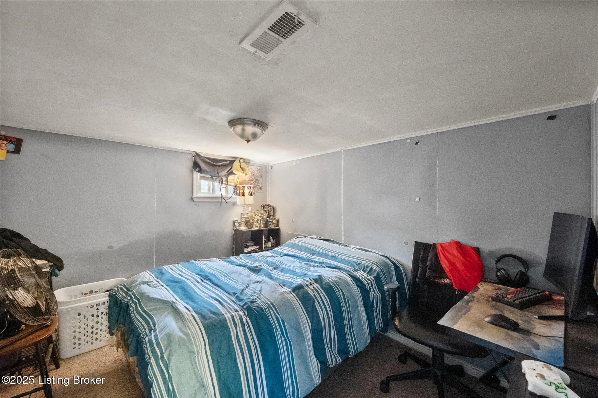 Louisville, Kentucky 40214, United States, 8 Bedrooms Bedrooms, ,5 BathroomsBathrooms,Residential,Active,217502