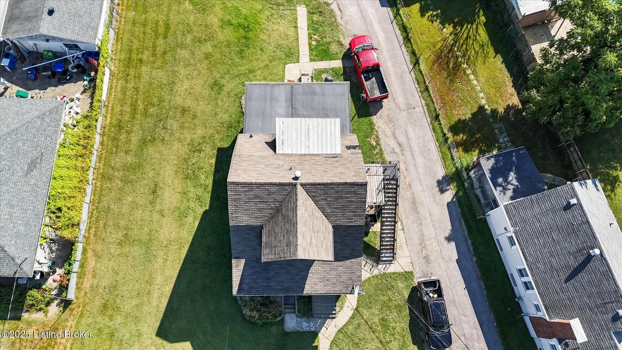 Louisville, Kentucky 40214, United States, 8 Bedrooms Bedrooms, ,5 BathroomsBathrooms,Residential,Active,217502