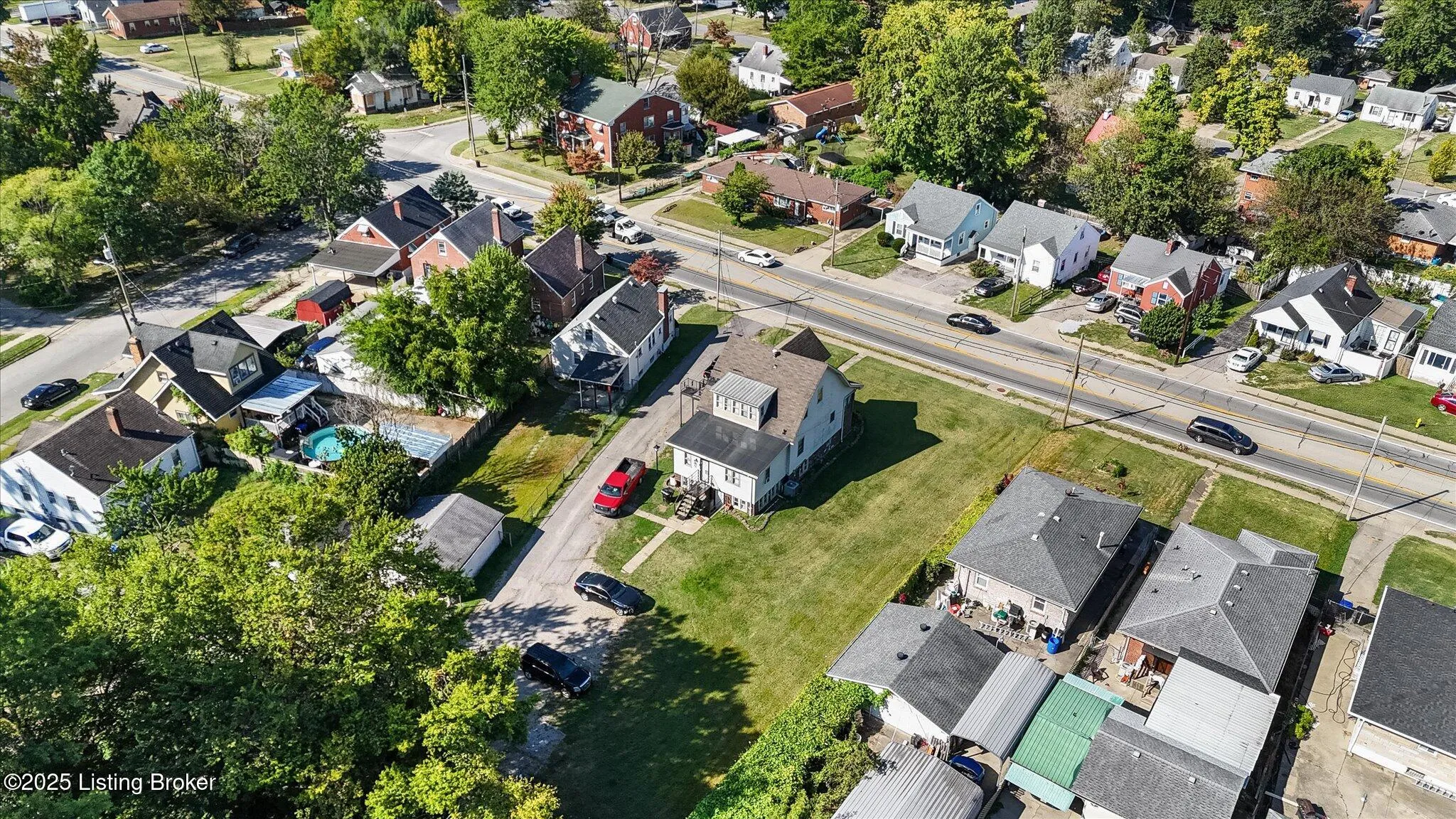 Louisville, Kentucky 40214, United States, 8 Bedrooms Bedrooms, ,5 BathroomsBathrooms,Residential,Active,217502