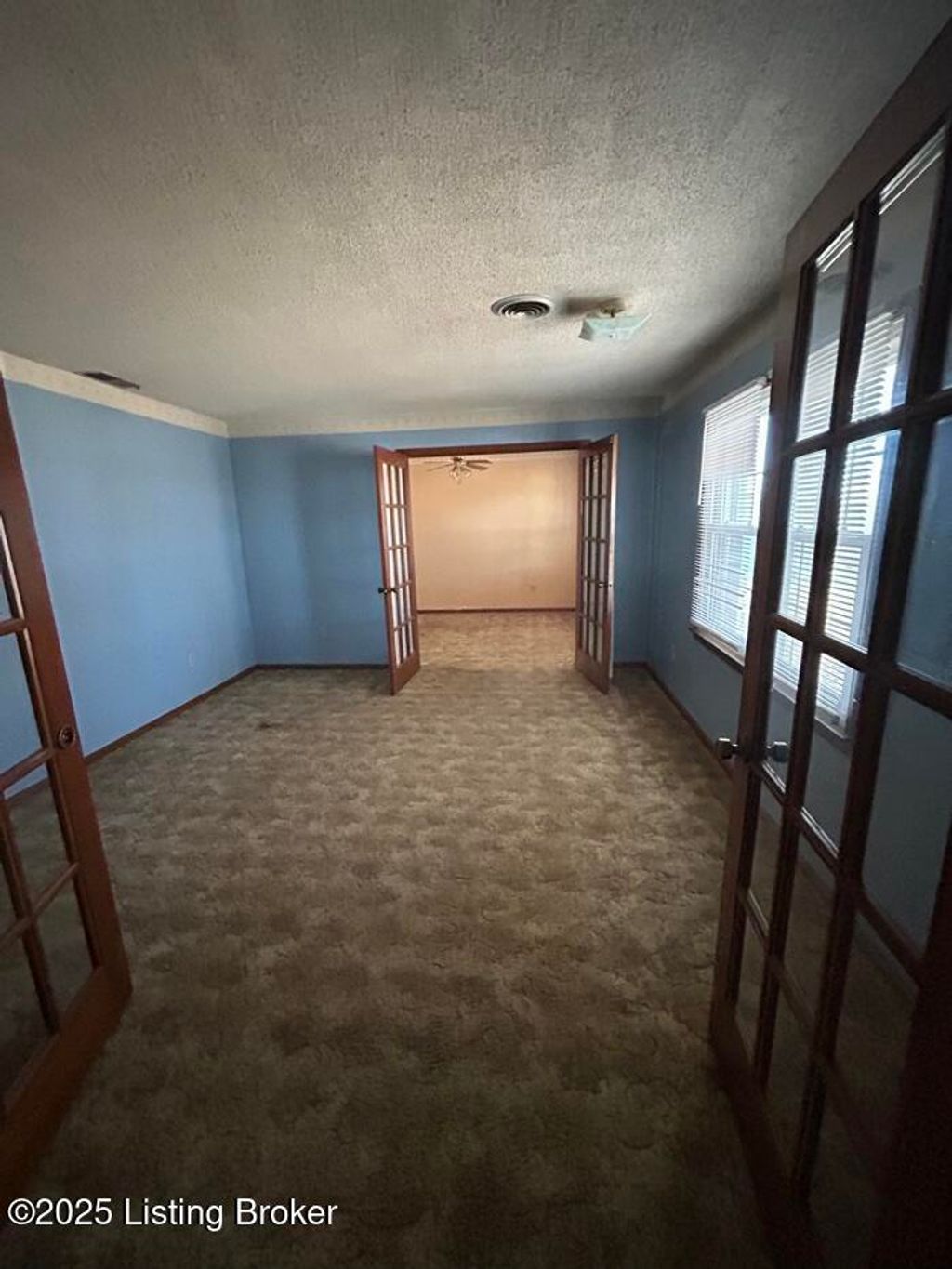 Photo of 69 Santana Dr, Elizabethtown, KY 42701 (MLS # 1705395)