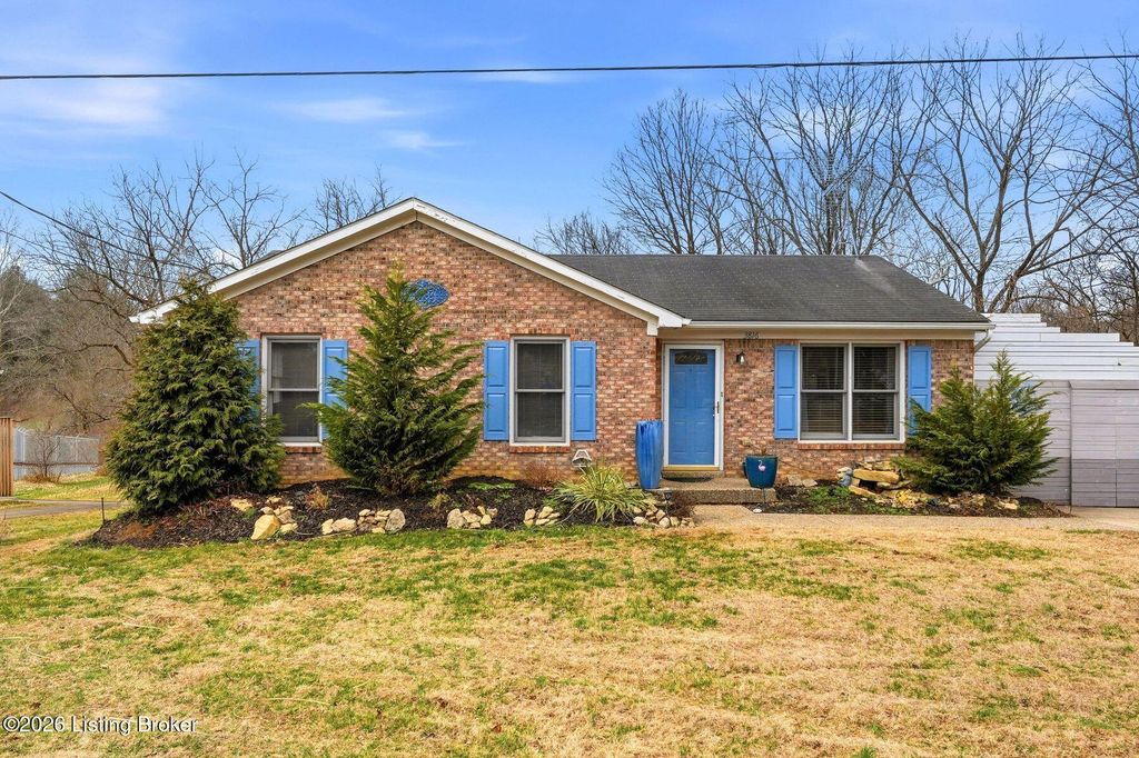 Photo of 3816 Wiano Dr, Crestwood, KY 40014 (MLS # 1709916)