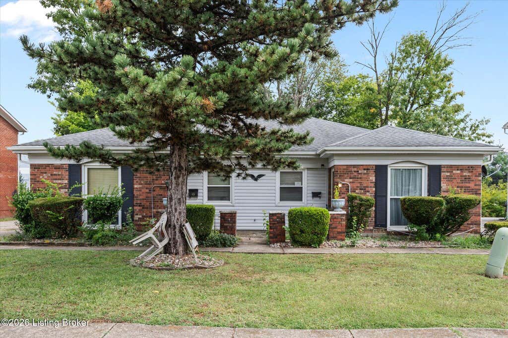 Photo of 7501 Garrison Rd, Louisville, KY 40214 (MLS # 1725402)
