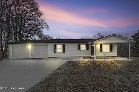 Photo of 2274 Hempridge Rd, Shelbyville, KY 40065 (MLS # 1707974)