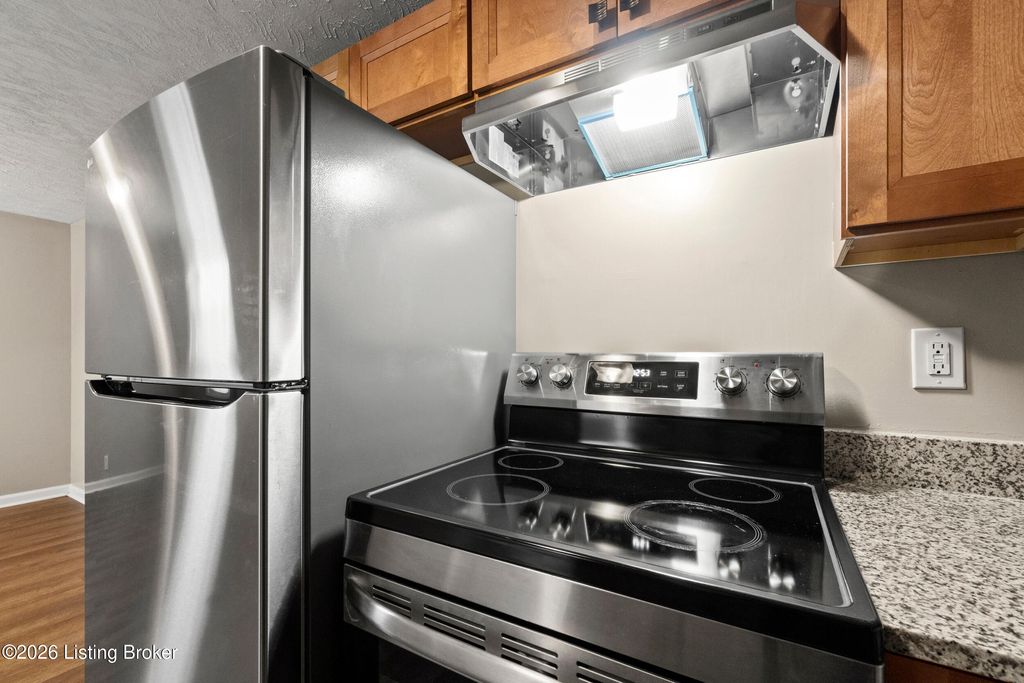 Photo of 2274 Hempridge Rd, Shelbyville, KY 40065 (MLS # 1707974)