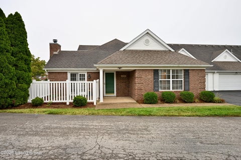 Condo For Sale - 8406 Eagle Creek Dr<br/> Lyndon Twp, KY 40222