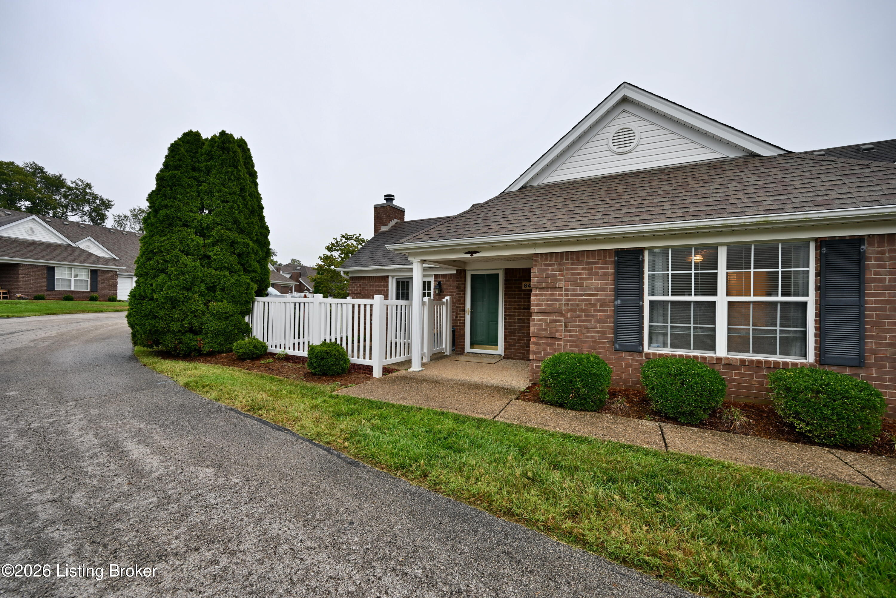 8406 Eagle Creek Dr