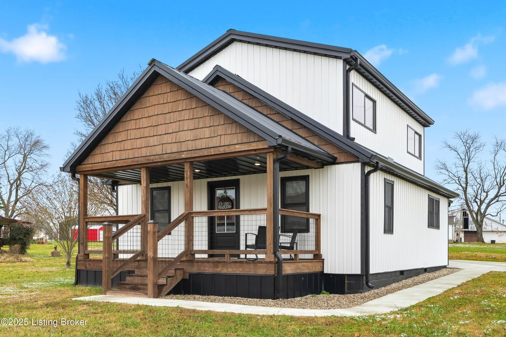 Photo of 216 Millerstown St, Clarkson, KY 42726 (MLS # 1705209)