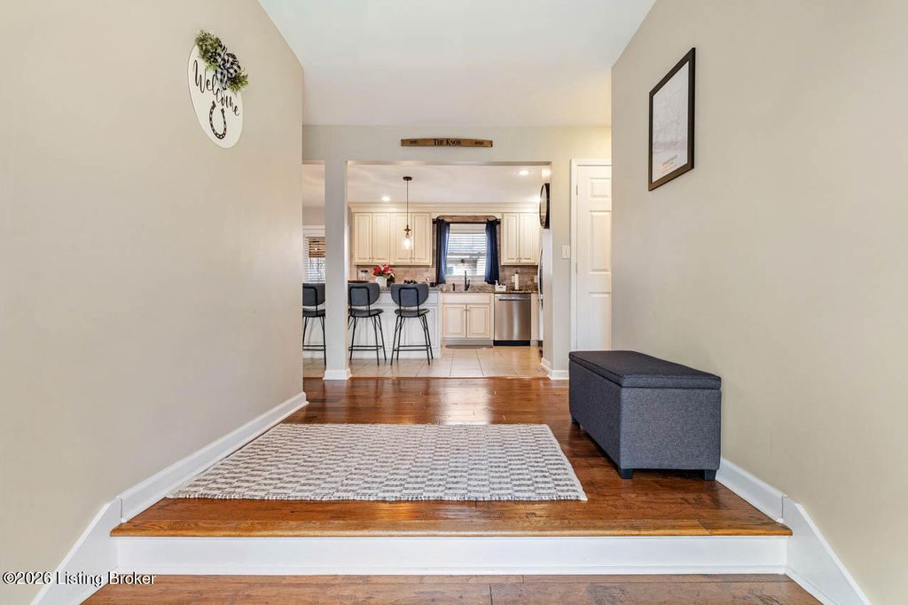 Photo of 3127 Knob St, Shelbyville, KY 40065 (MLS # 1706667)