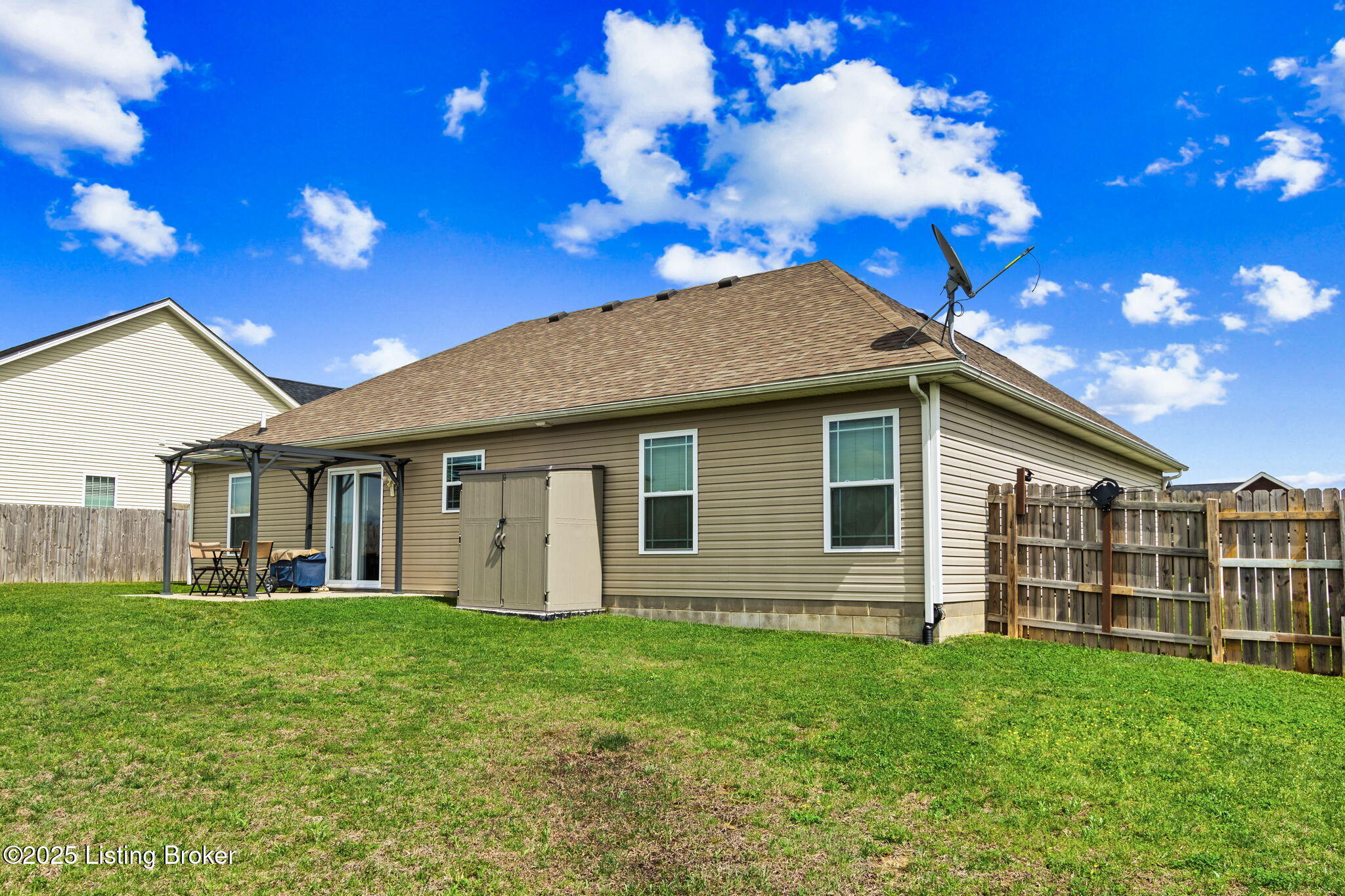 105 Aiden Ln, Elizabethtown, Pennsylvania image 6