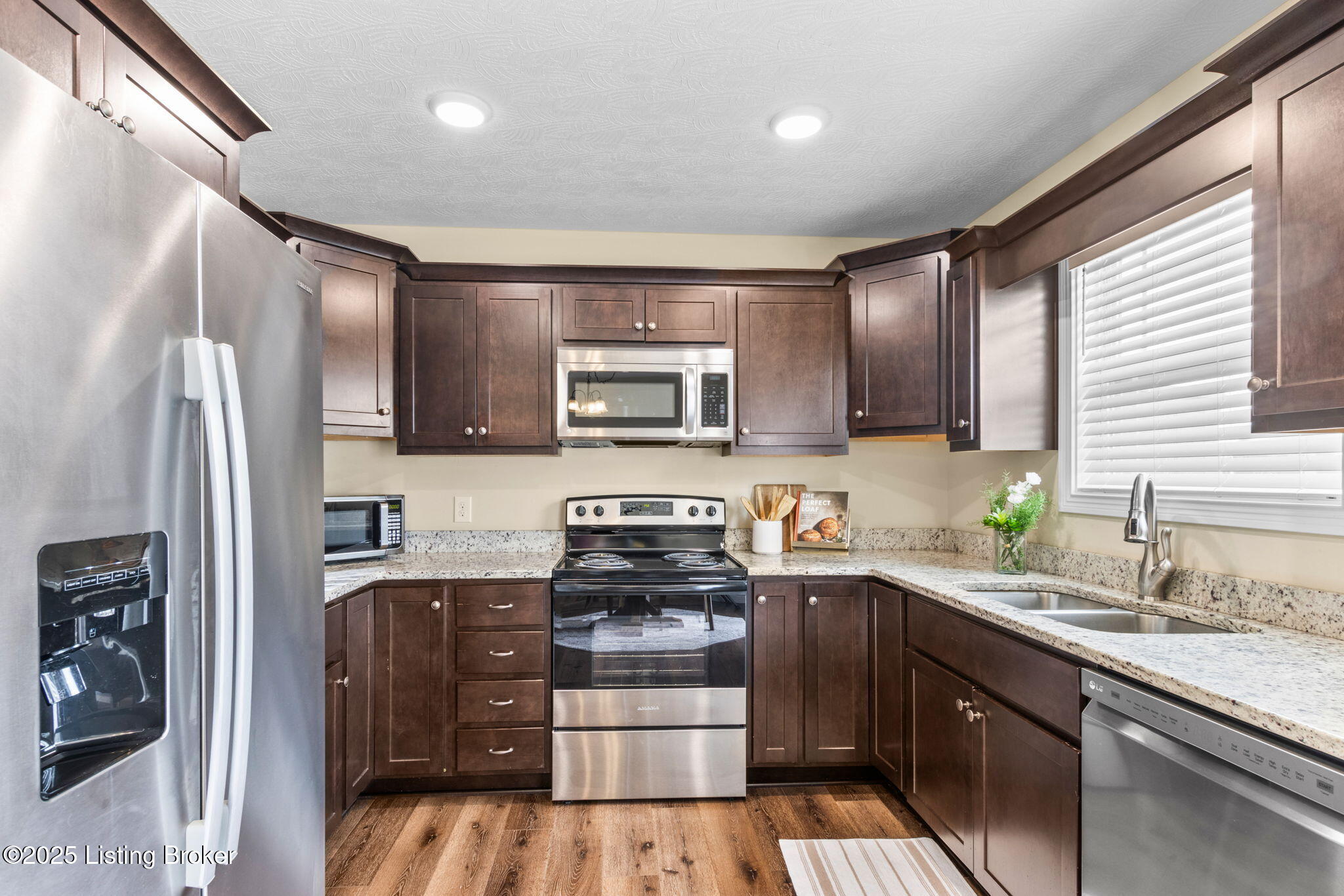 105 Aiden Ln, Elizabethtown, Pennsylvania image 15