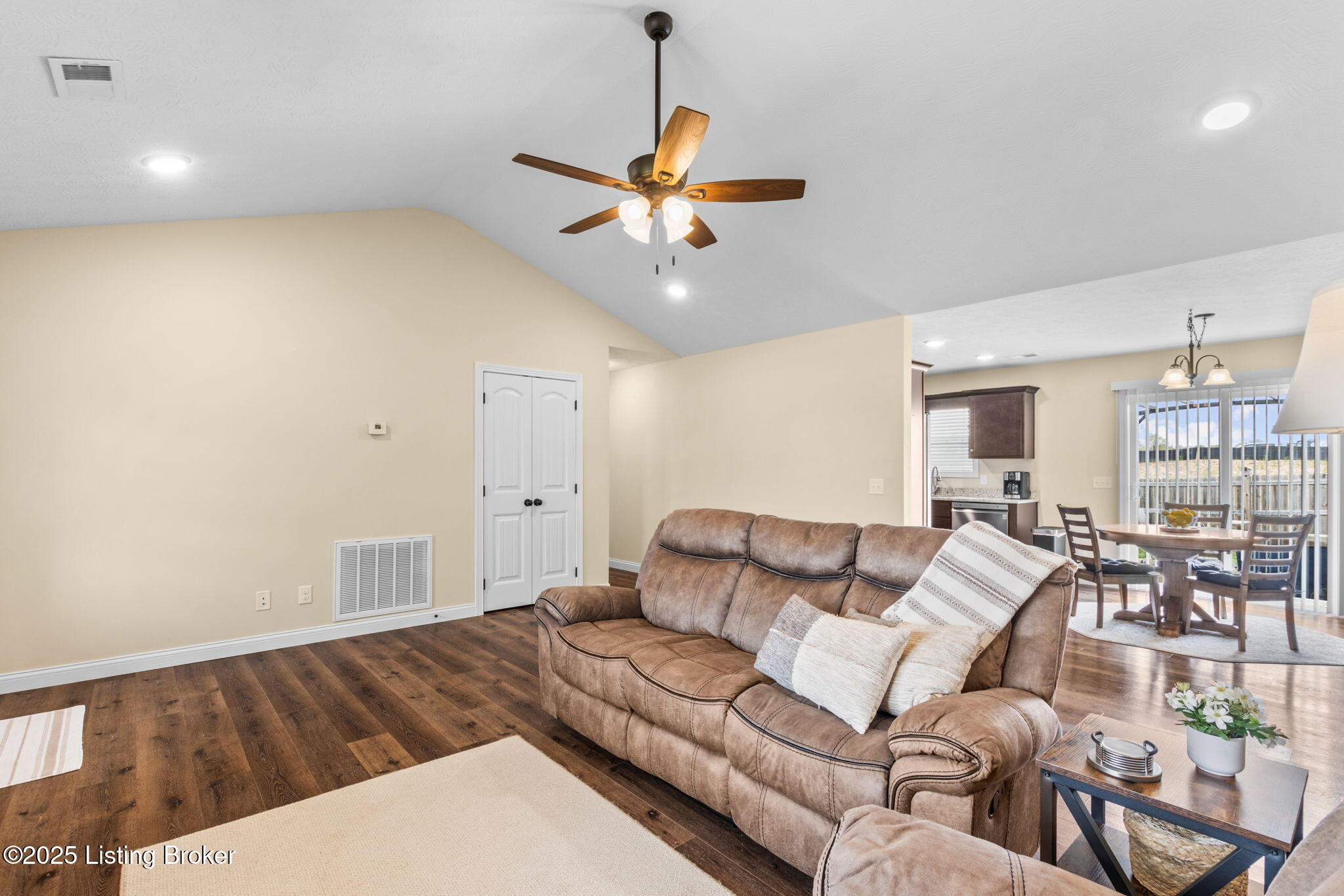 105 Aiden Ln, Elizabethtown, Pennsylvania image 11