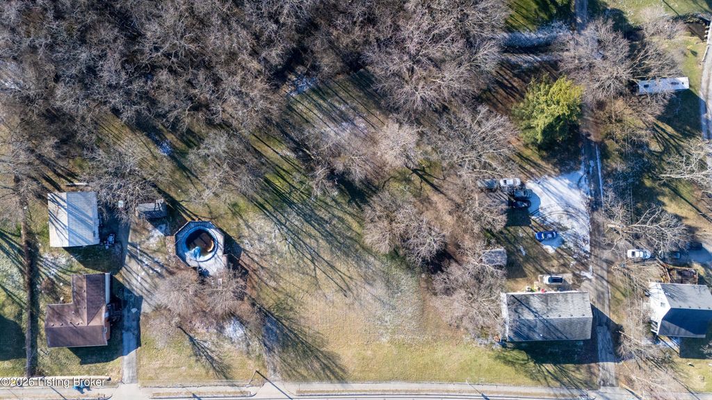 Photo of 2092 Midland Trail, Shelbyville, KY 40065 (MLS # 1707485)