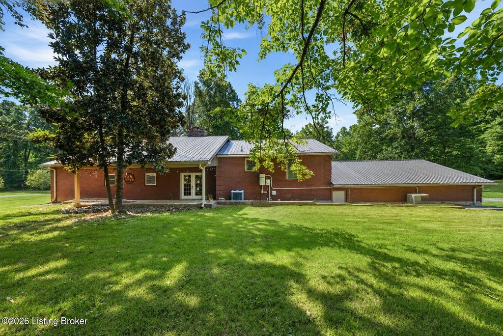Photo of 3604 Battle Training Rd, Elizabethtown, KY 42701 (MLS # 1726954)