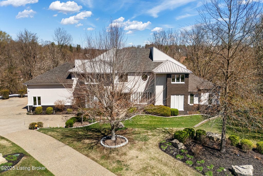 Photo of 7422 Cedar Bluff Ct, Prospect, KY 40059 (MLS # 1682974)