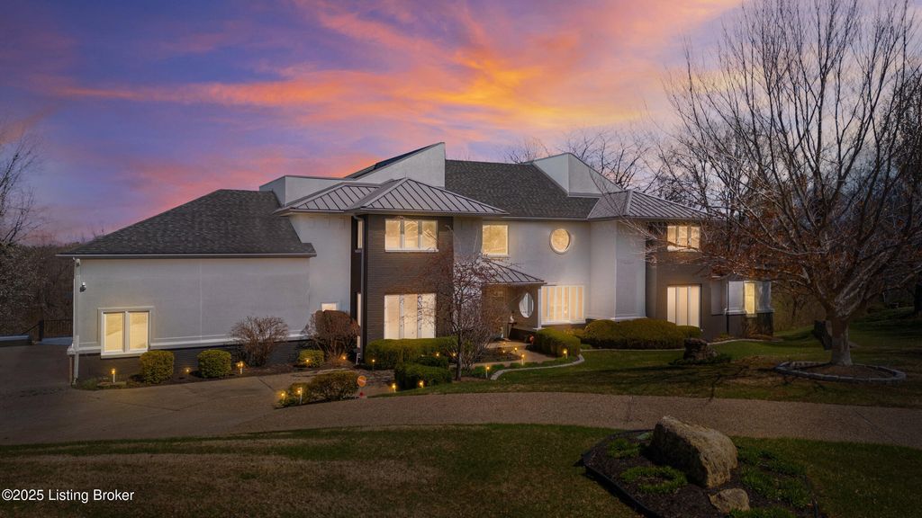 Photo of 7422 Cedar Bluff Ct, Prospect, KY 40059 (MLS # 1682974)
