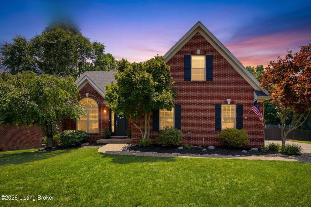 Photo of 13613 Forest Bend Cir, Louisville, KY 40245 (MLS # 1722763)