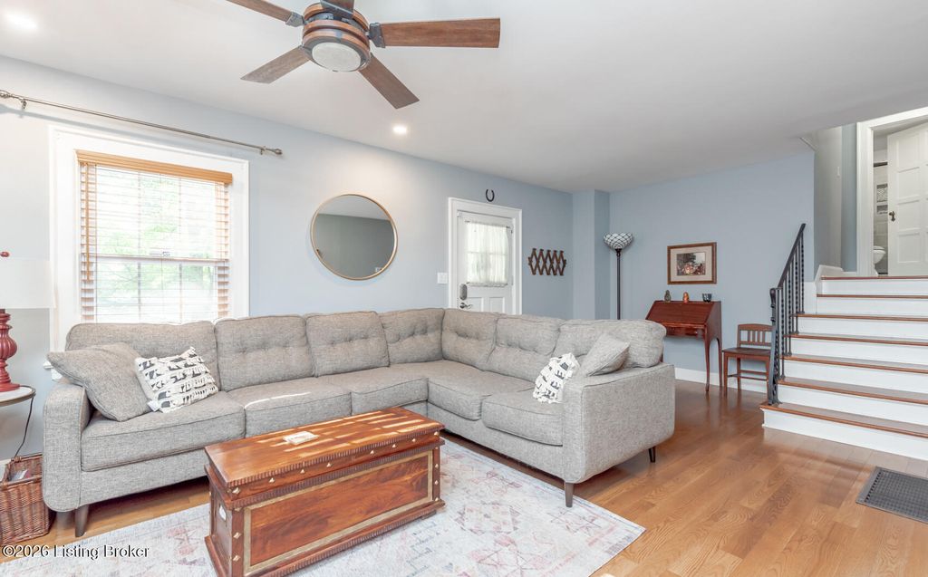 Photo of 2777 Grinstead Dr, Louisville, KY 40206 (MLS # 1714442)