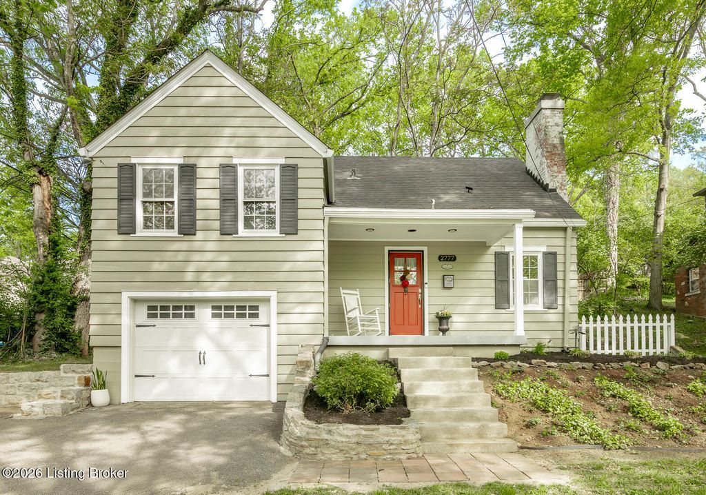 Photo of 2777 Grinstead Dr, Louisville, KY 40206 (MLS # 1714442)