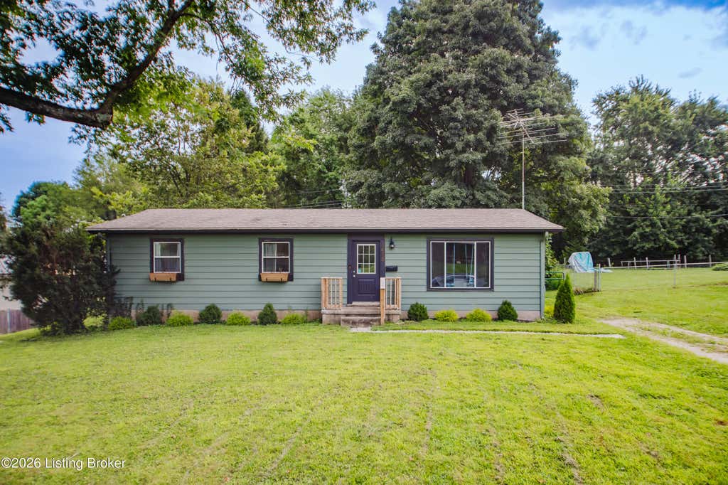 Photo of 1418 Cross Keys Rd, Shelbyville, KY 40065 (MLS # 1727080)