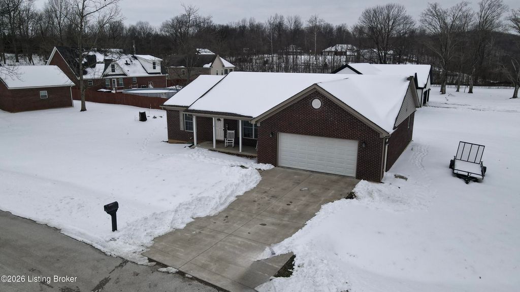 Photo of 309 River Cliff Blvd, Brandenburg, KY 40108 (MLS # 1708246)