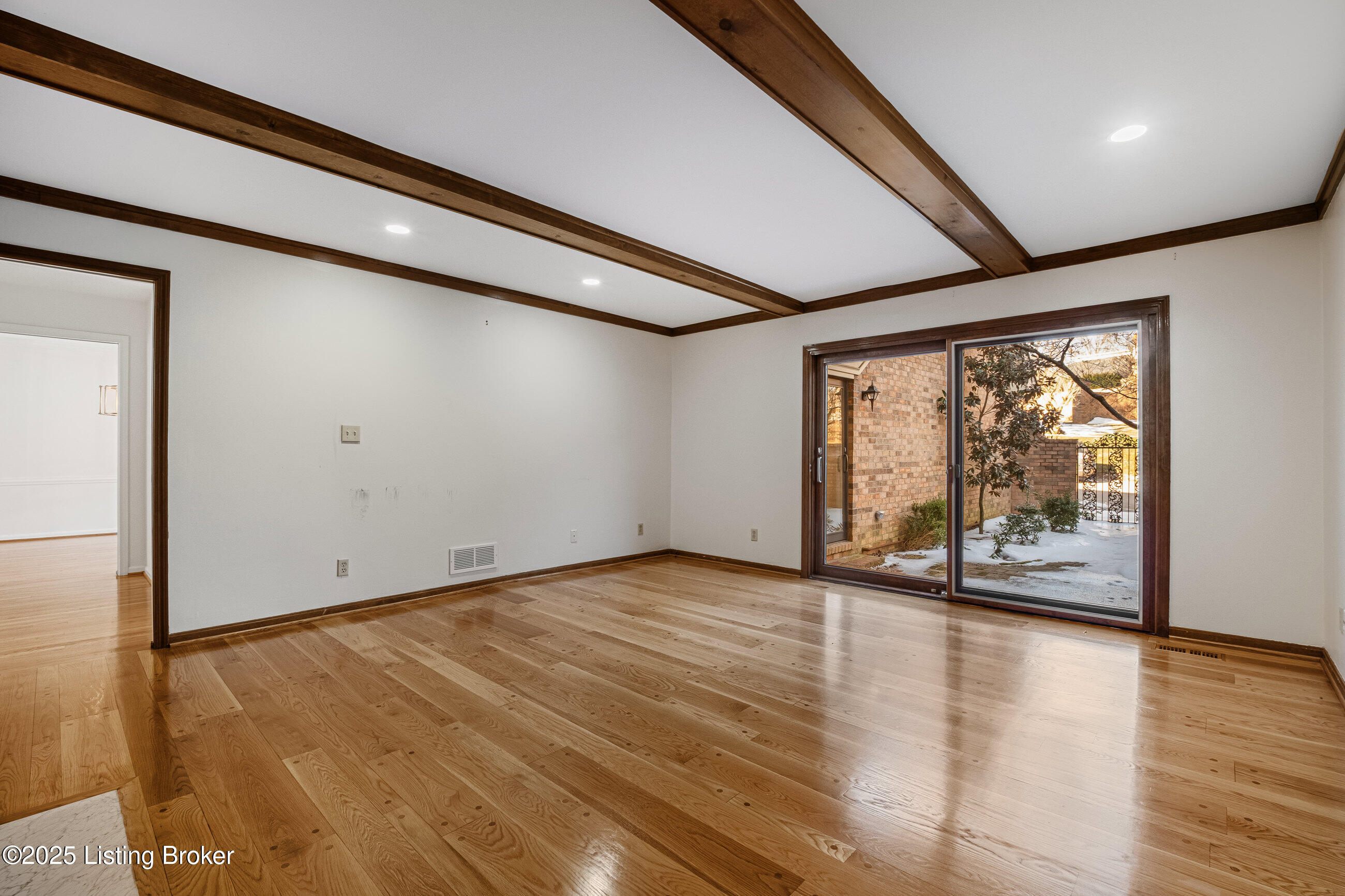 5805 Creighton Hill Rd, Louisville, Kentucky image 17