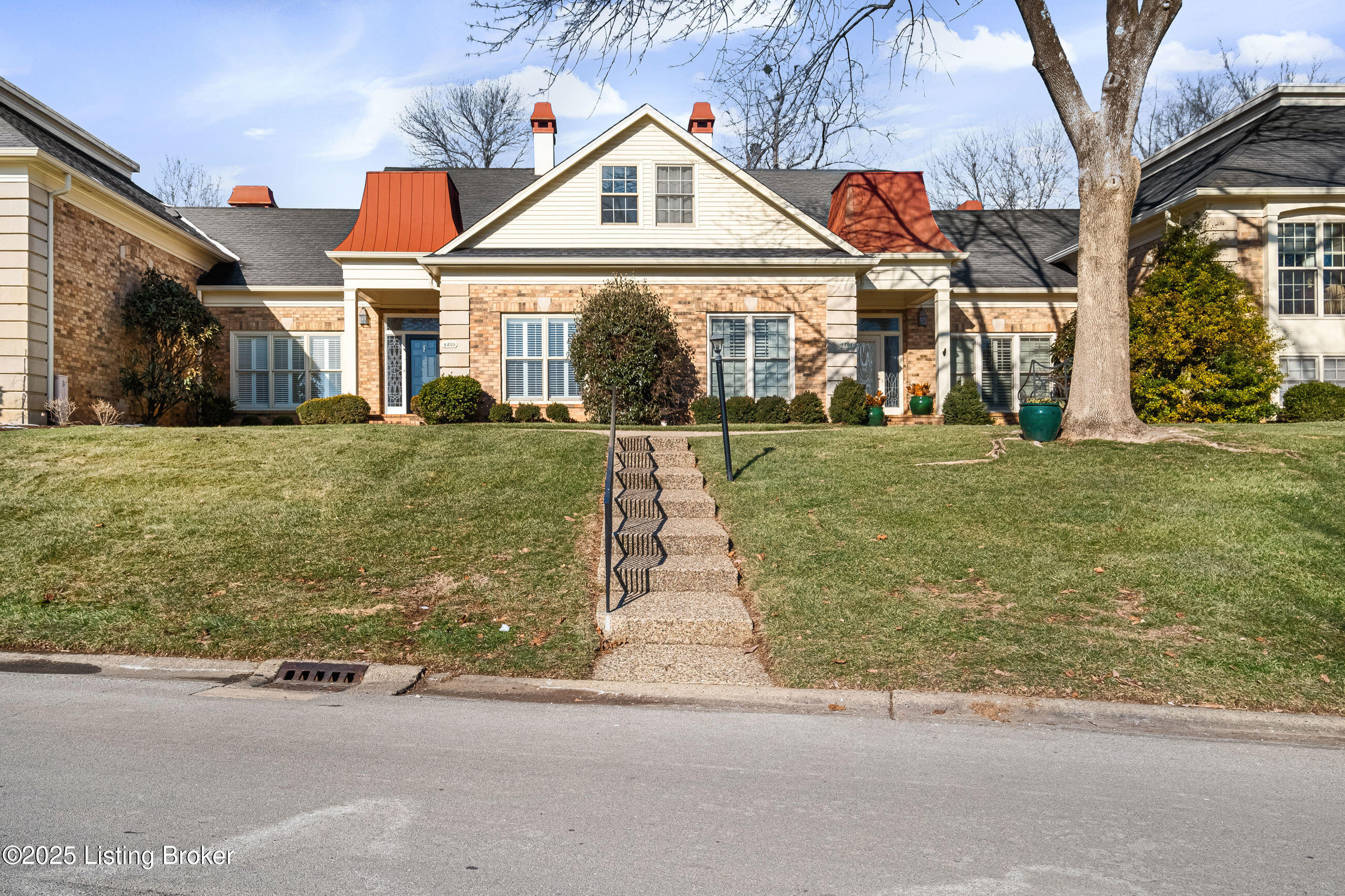 5805 Creighton Hill Rd, Louisville, Kentucky image 2