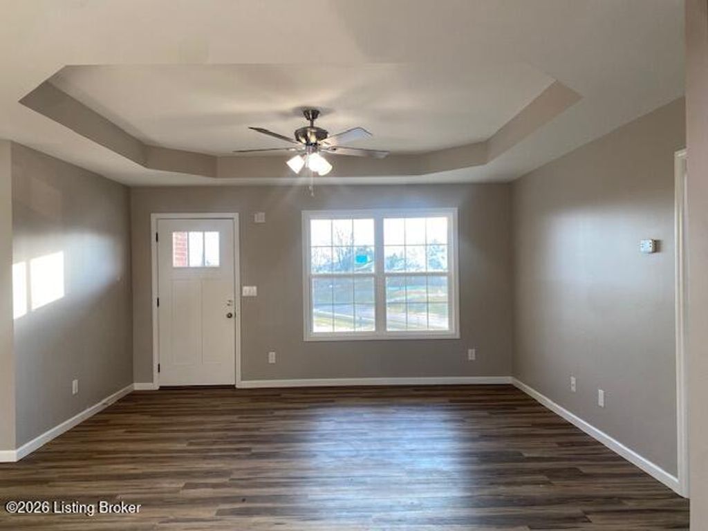 Photo of 100 Clear Spring Dr, Bardstown, KY 40004 (MLS # 1715831)