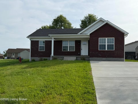 Homes For Sale - 100 Clear Spring Dr<br/> Bardstown, KY 40004