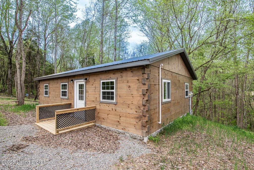 Photo of 580 Walleye Way, Scottsville, KY 42164 (MLS # 1704201)