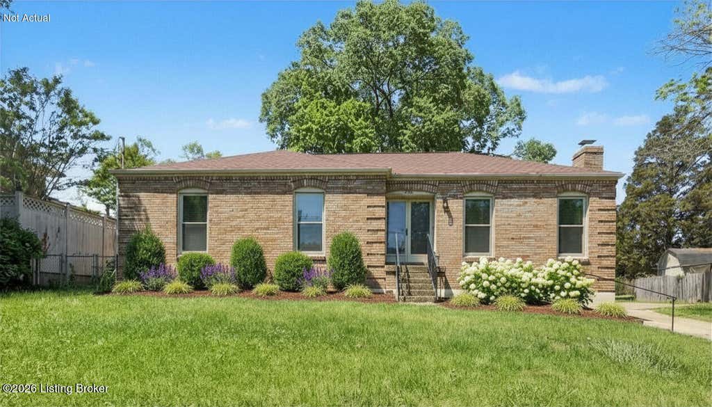 Photo of 3318 Hunsinger Ln, Louisville, KY 40220 (MLS # 1725309)