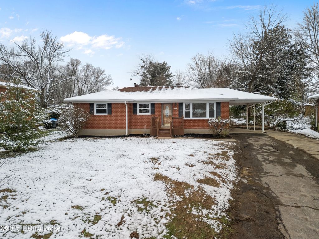 Photo of 8912 Michael Edward Dr, Louisville, KY 40291 (MLS # 1704756)